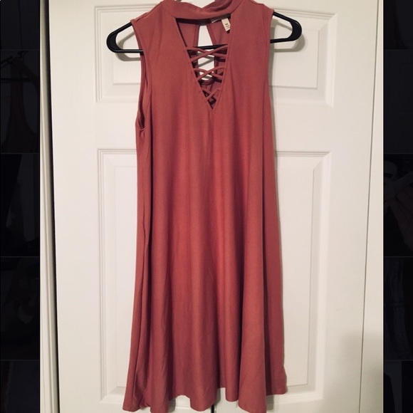 Derek Heart Dresses & Skirts - Sleeveless mauve dress